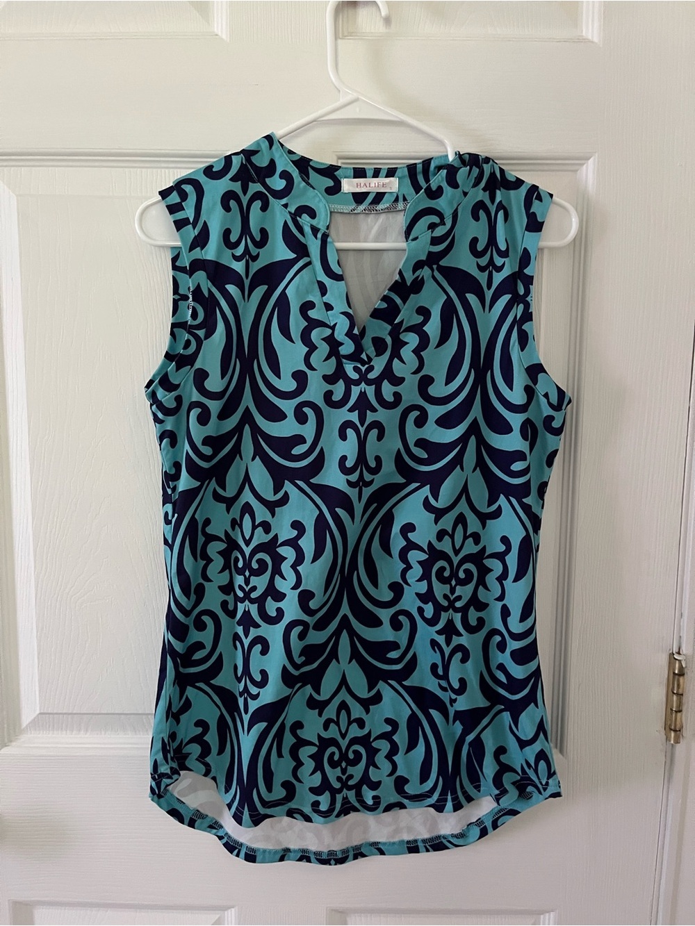 Halife Sleeveless Blue Patterned Blouse